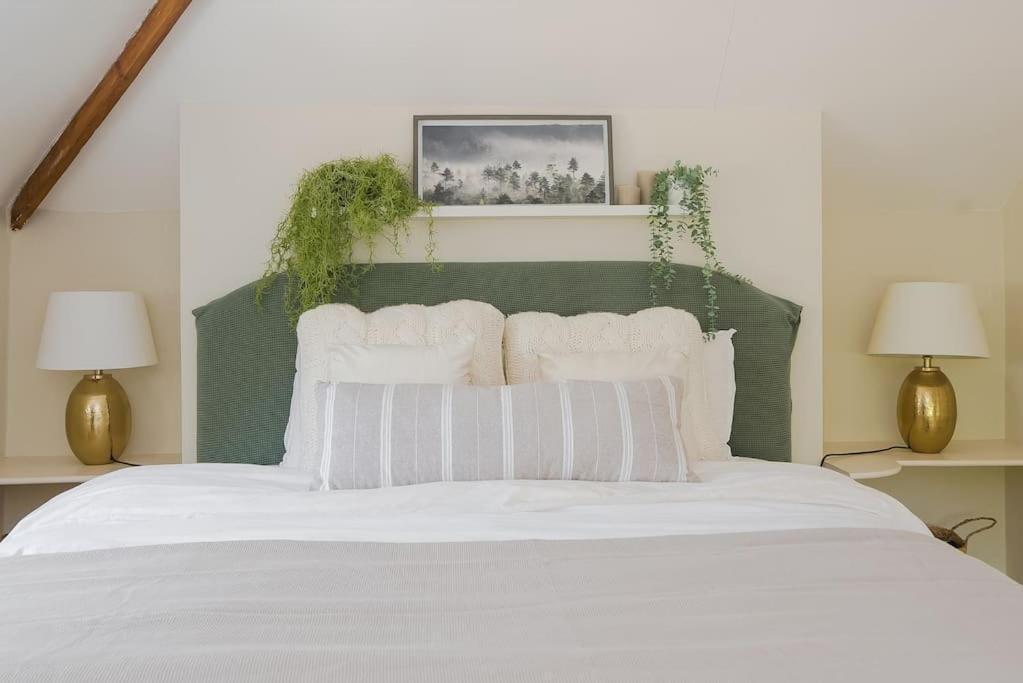 Adorable 2 Bedroom Guest House Hawkhurst Esterno foto